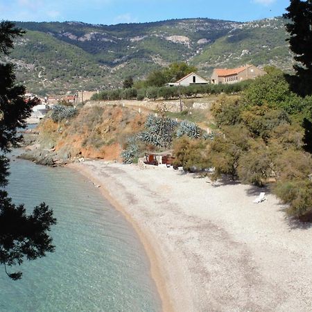 Apartments And Rooms By The Sea Komiza, Vis - 2431 Exterior photo