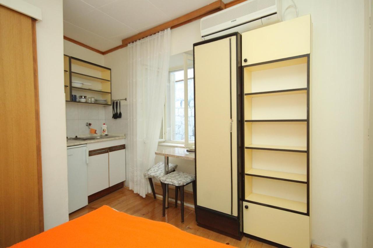 Apartments And Rooms By The Sea Komiza, Vis - 2431 Exterior photo